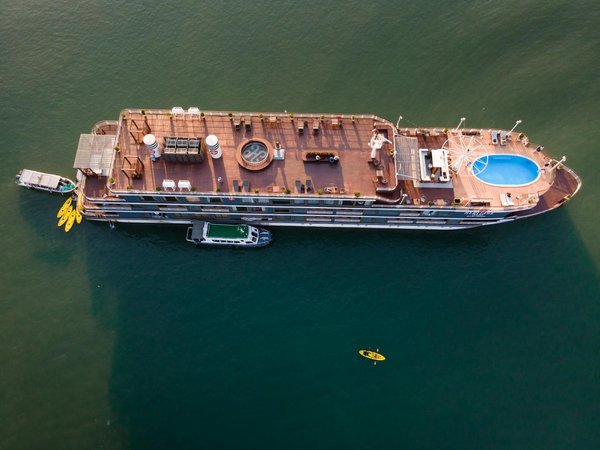 Comment organiser une expédition de randonnée dans le parc national de Glacier, USA : équipements et conseils ?